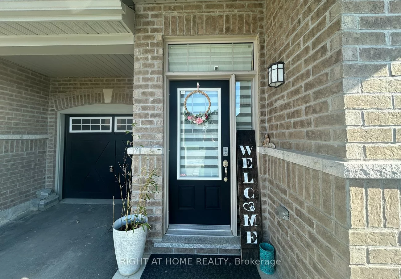 10, Pearcey, West Bayfield, Barrie