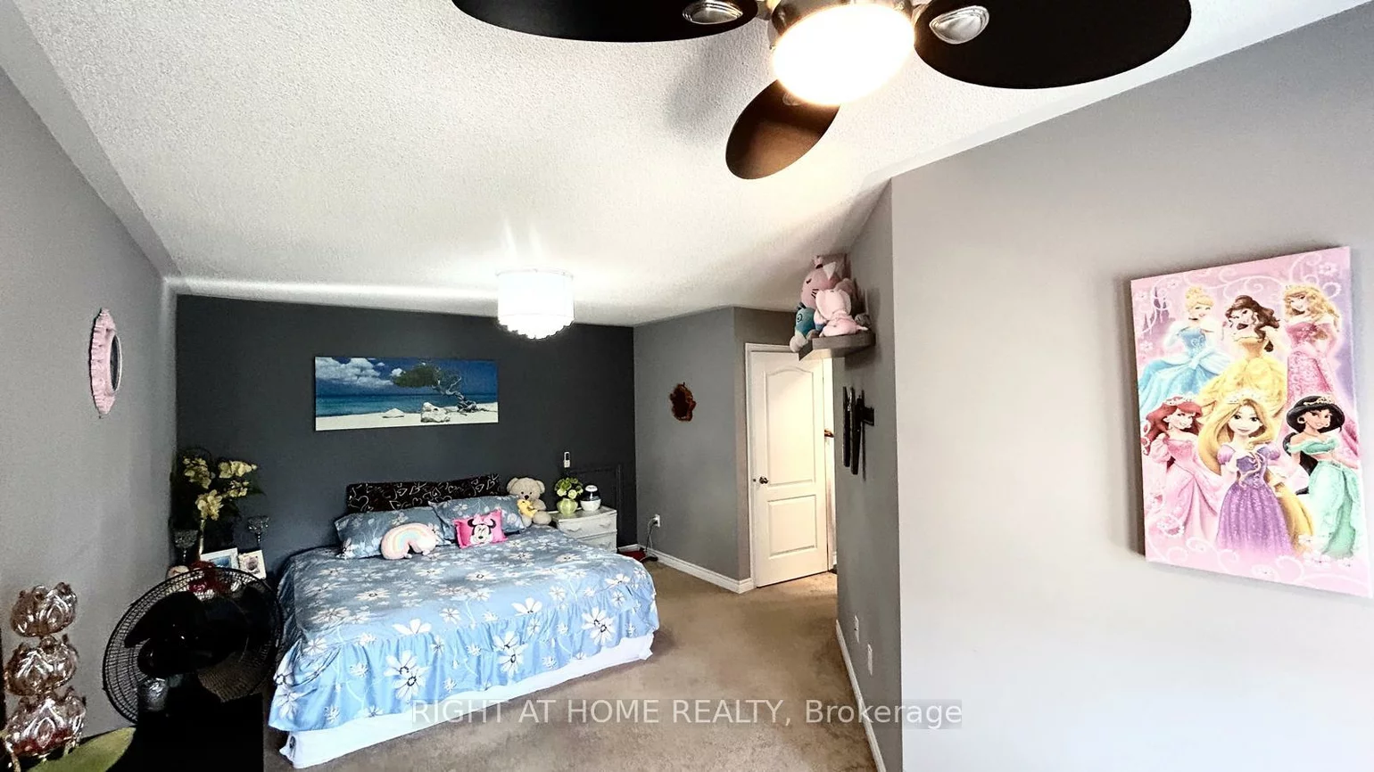 10, Pearcey, West Bayfield, Barrie