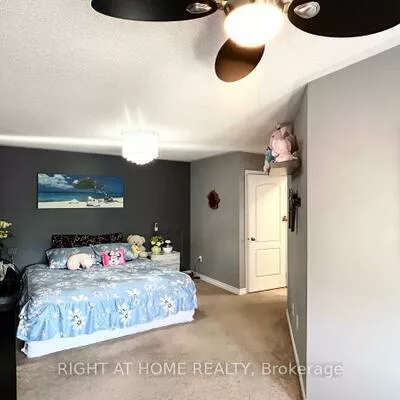 10, Pearcey, West Bayfield, Barrie