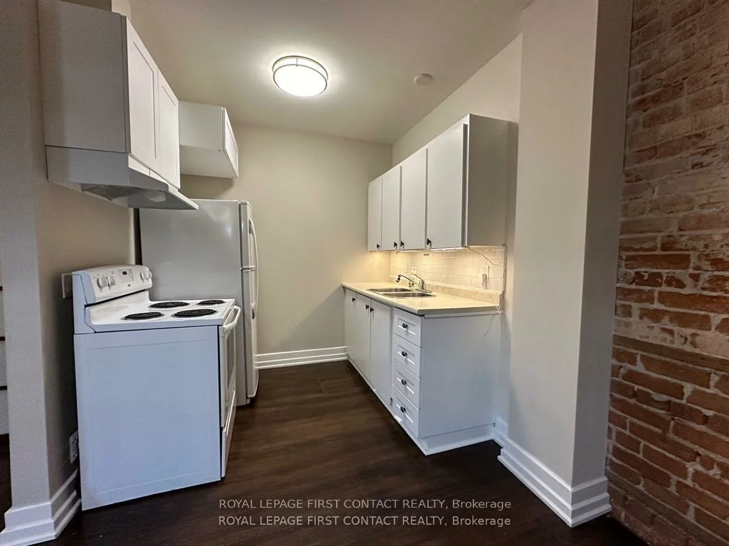 44, Toronto, City Centre, Barrie