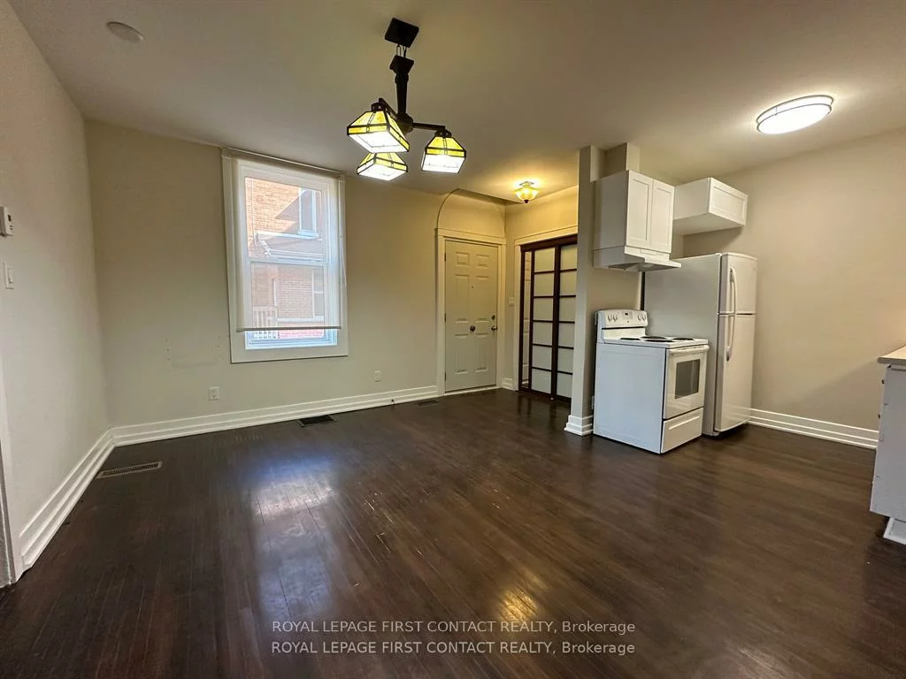 44, Toronto, City Centre, Barrie