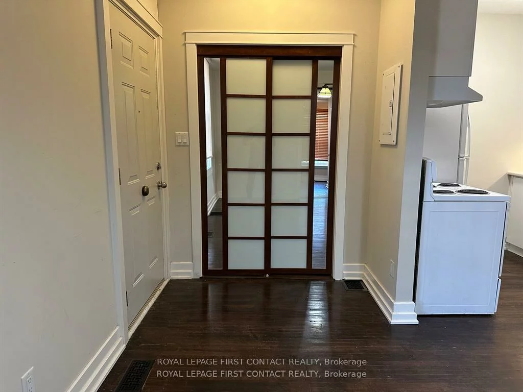 44, Toronto, City Centre, Barrie