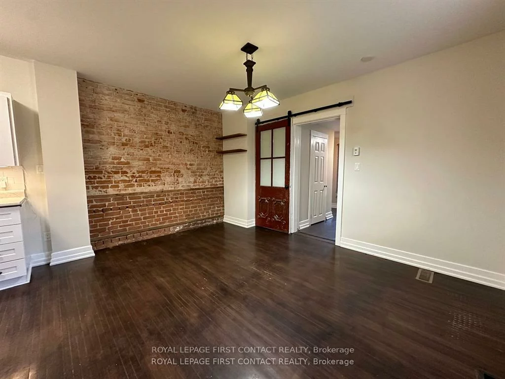 44, Toronto, City Centre, Barrie