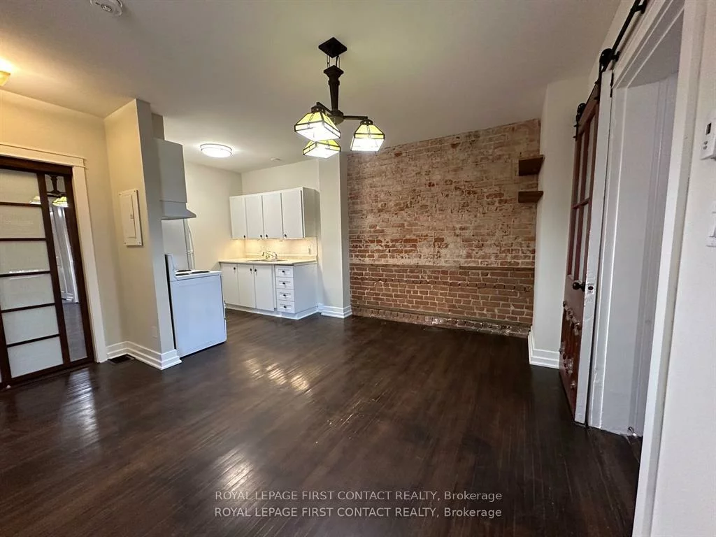 44, Toronto, City Centre, Barrie