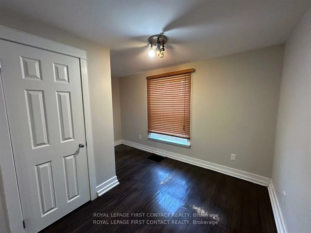 44, Toronto, City Centre, Barrie
