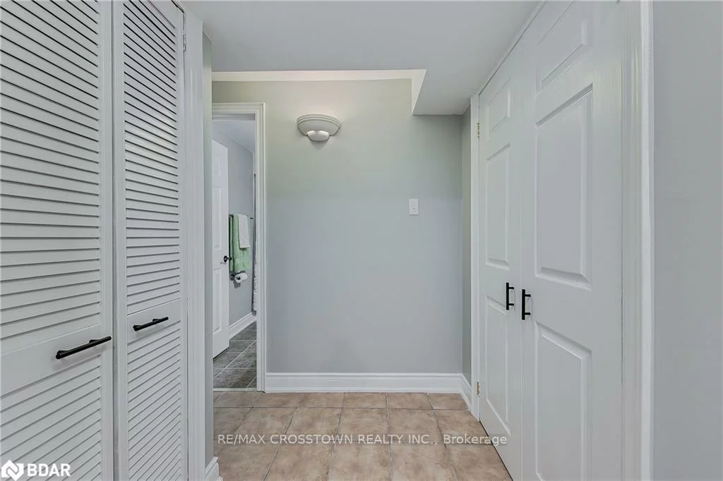 25, CHARLEMAGNE, Innis-Shore, Barrie