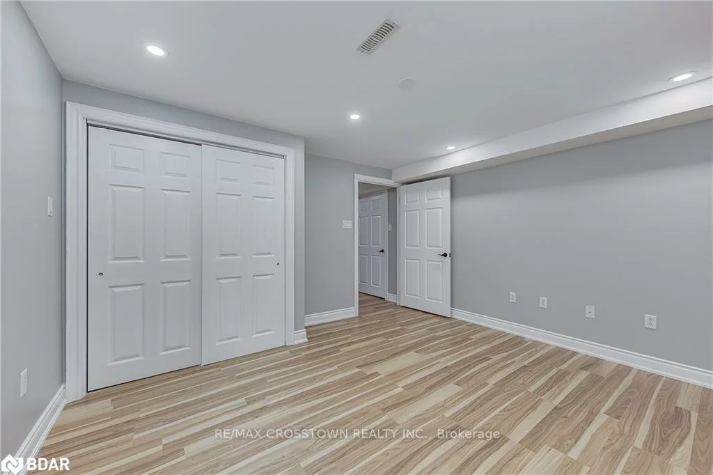 25, CHARLEMAGNE, Innis-Shore, Barrie