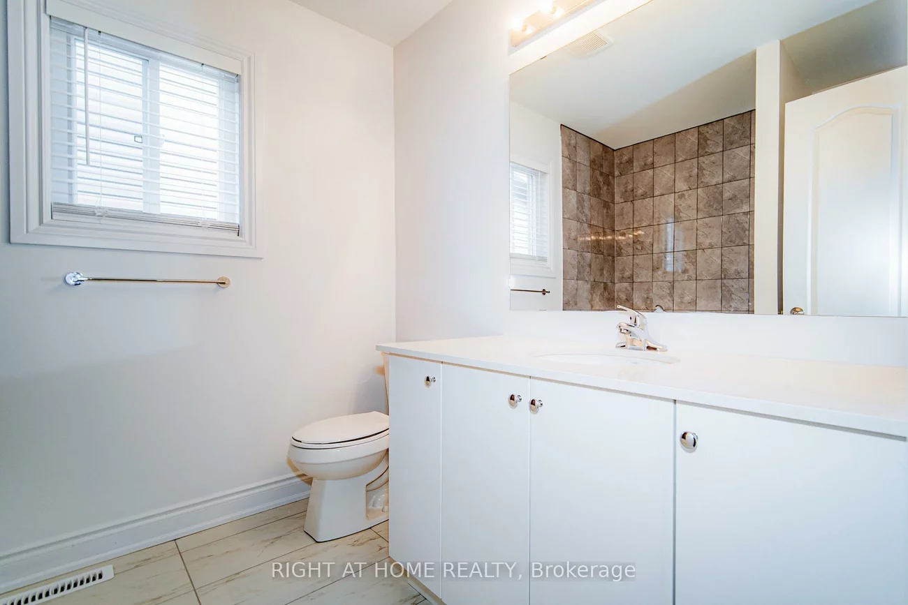 31, Brown Bear, Rural Barrie Southwest, Barrie