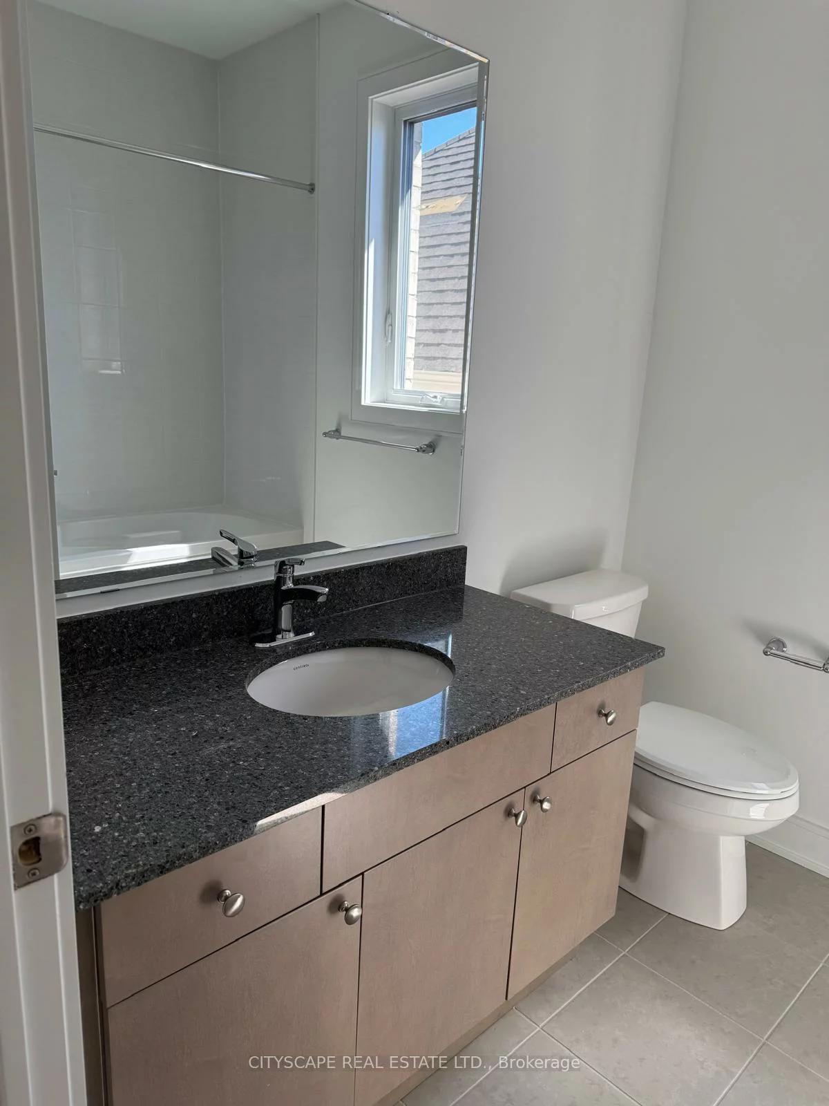 38, Suzuki, Rural Barrie Southeast, Barrie