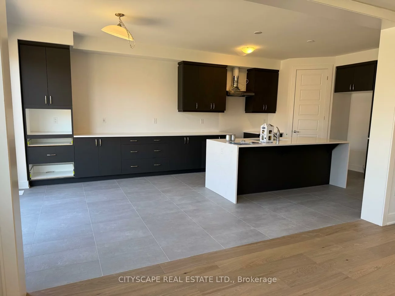 38, Suzuki, Rural Barrie Southeast, Barrie
