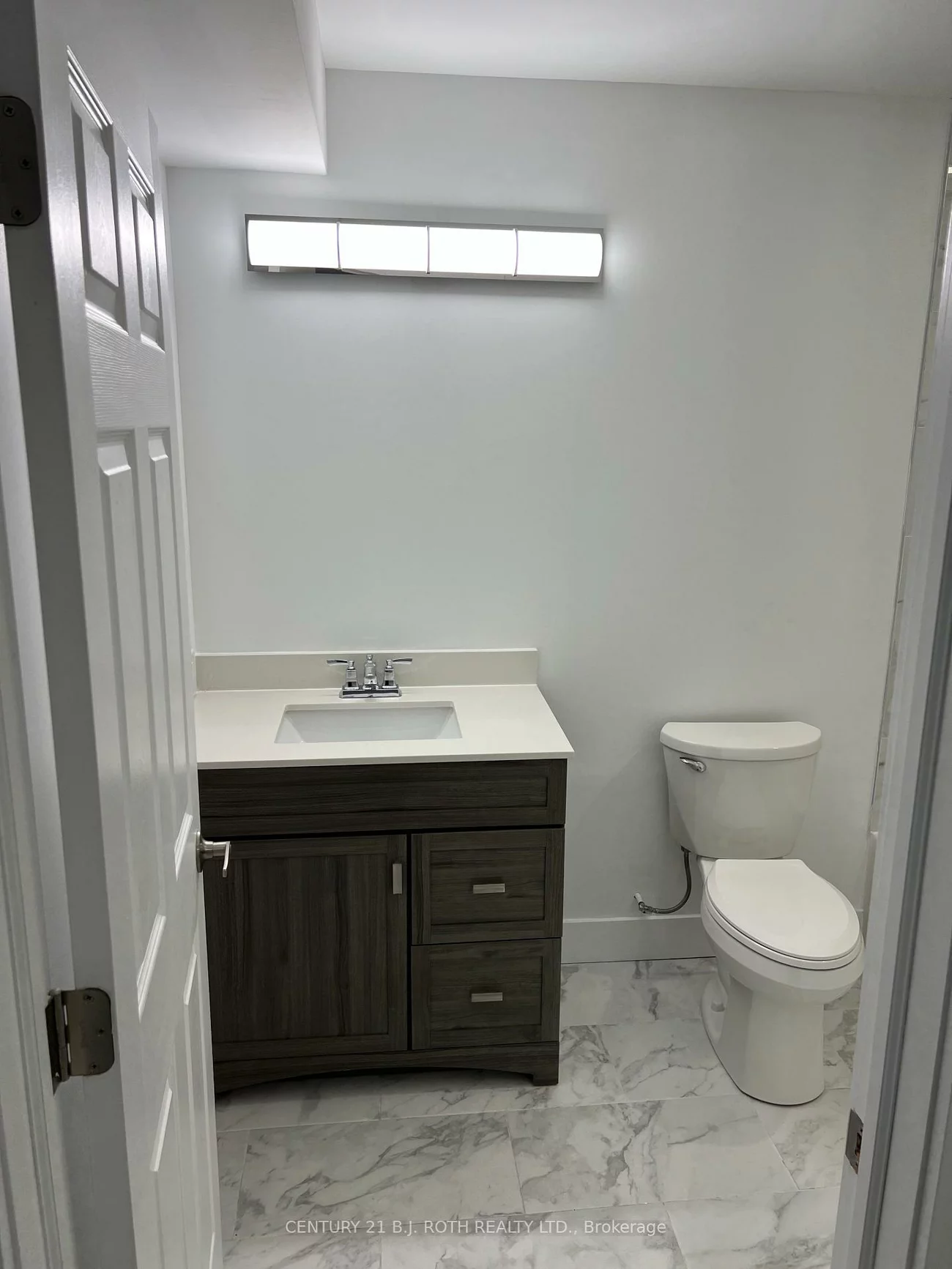 108, Maple, Queen's Park, Barrie
