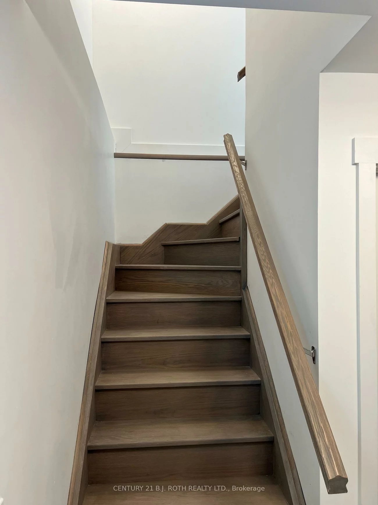 108, Maple, Queen's Park, Barrie