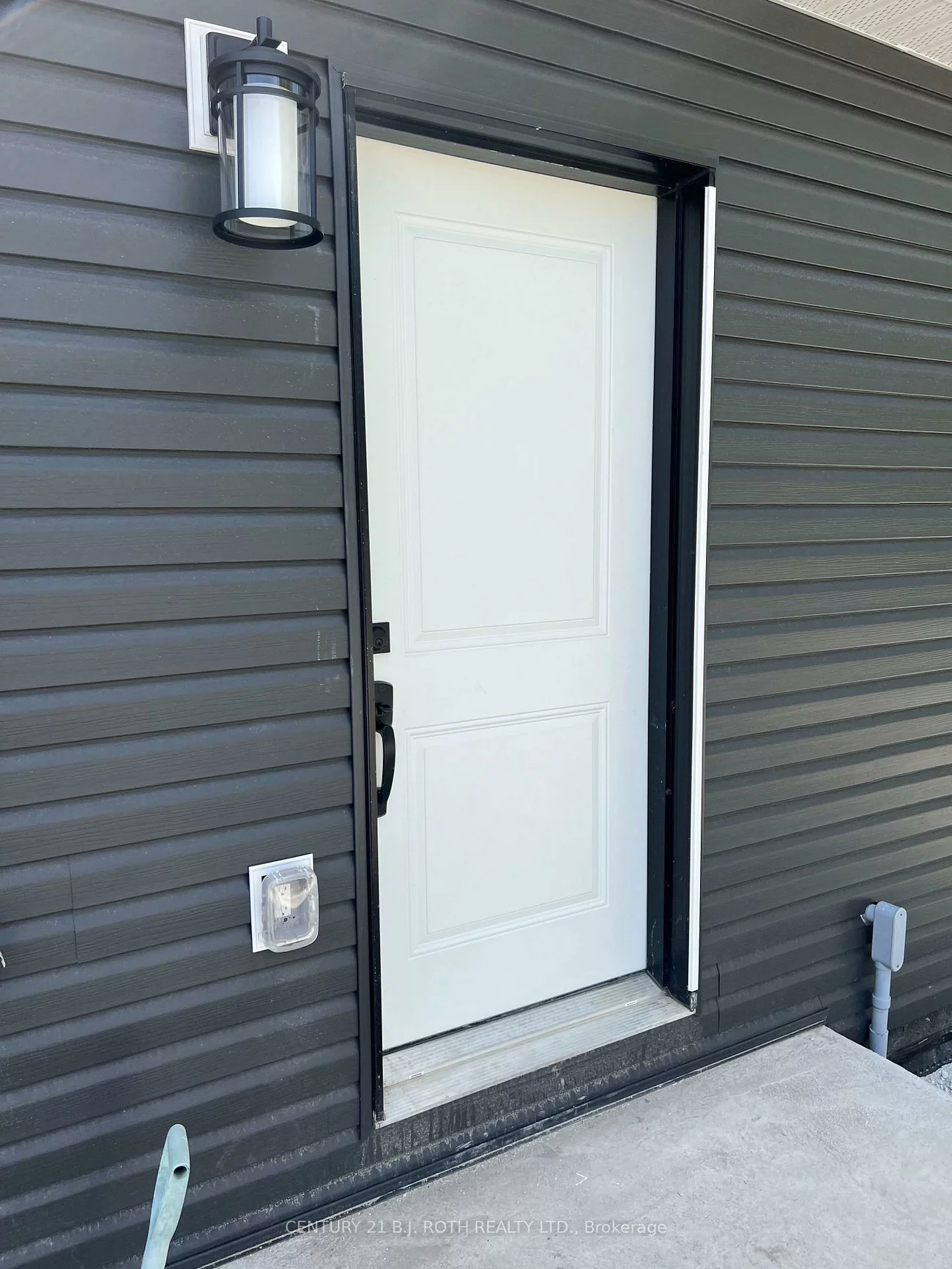 108, Maple, Queen's Park, Barrie