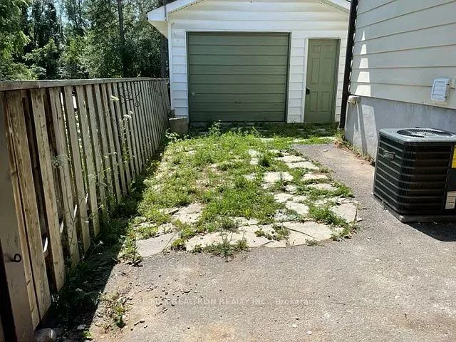 88, Eccles, Queen's Park, Barrie