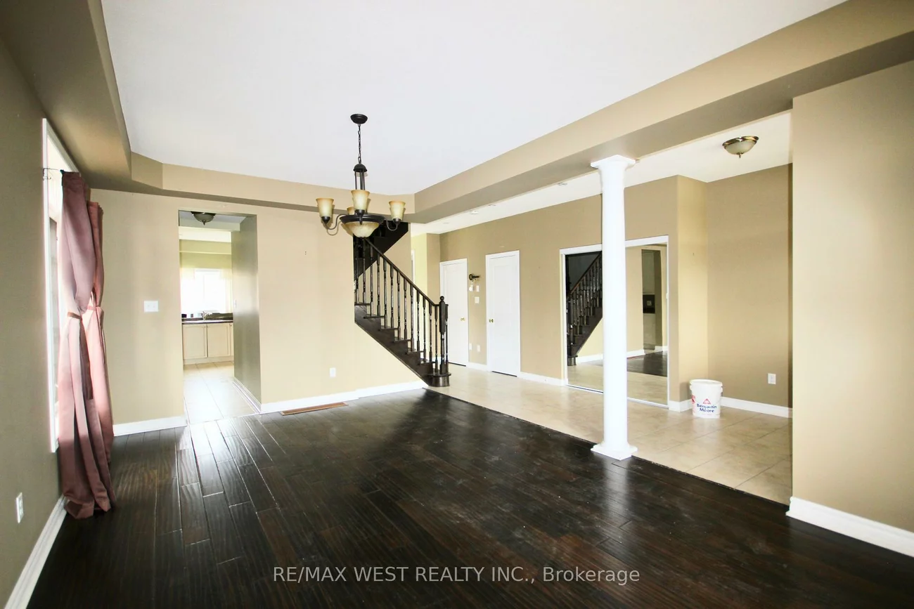 152, The Queensway, Innis-Shore, Barrie