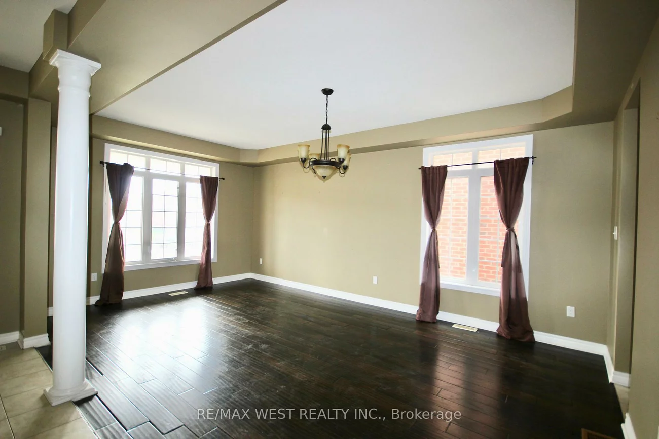 152, The Queensway, Innis-Shore, Barrie
