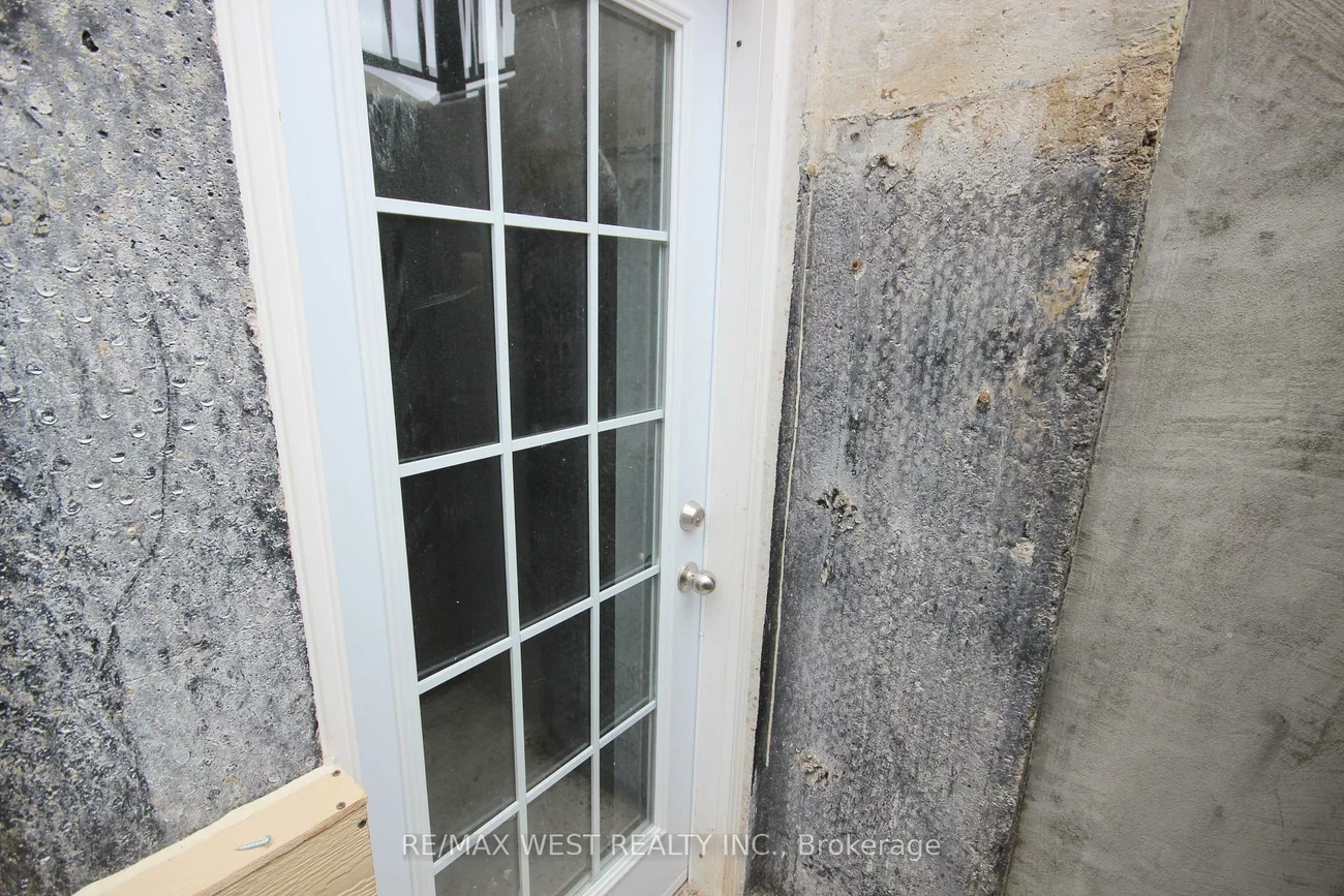 152, Queensway, Innis-Shore, Barrie