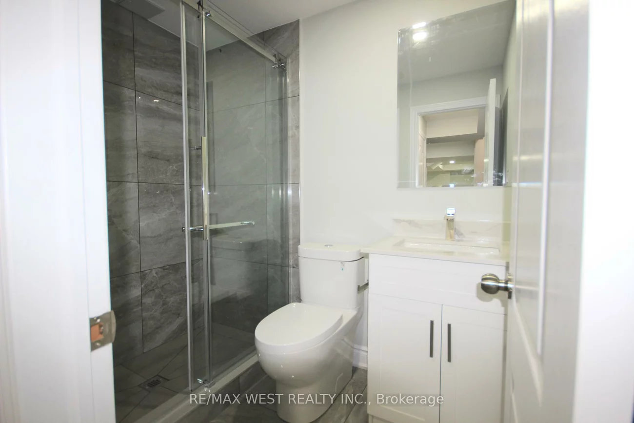 152, Queensway, Innis-Shore, Barrie