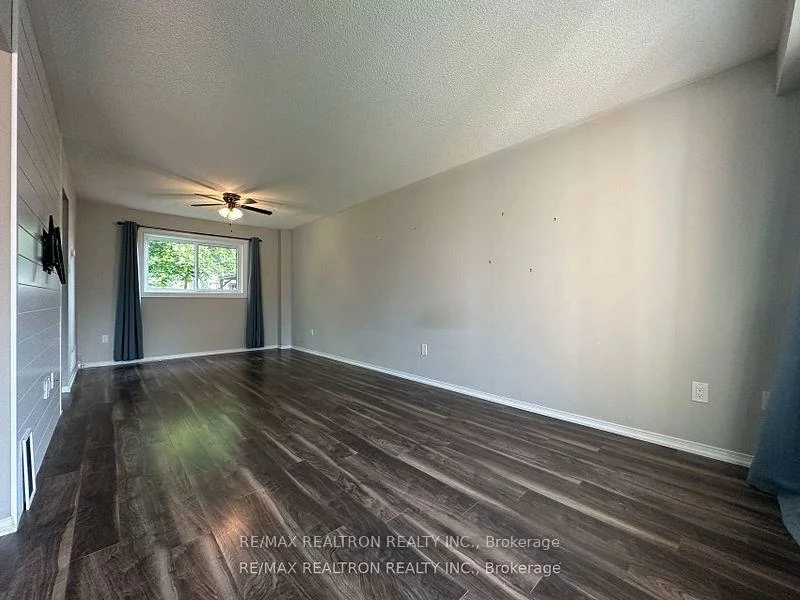 39, Copeman, Painswick North, Barrie