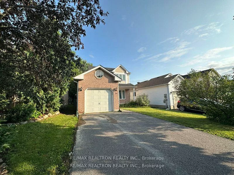 39, Copeman, Painswick North, Barrie