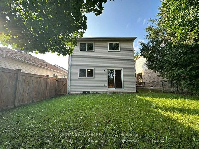 39, Copeman, Painswick North, Barrie