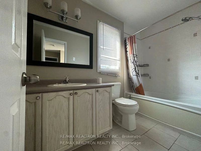 39, Copeman, Painswick North, Barrie