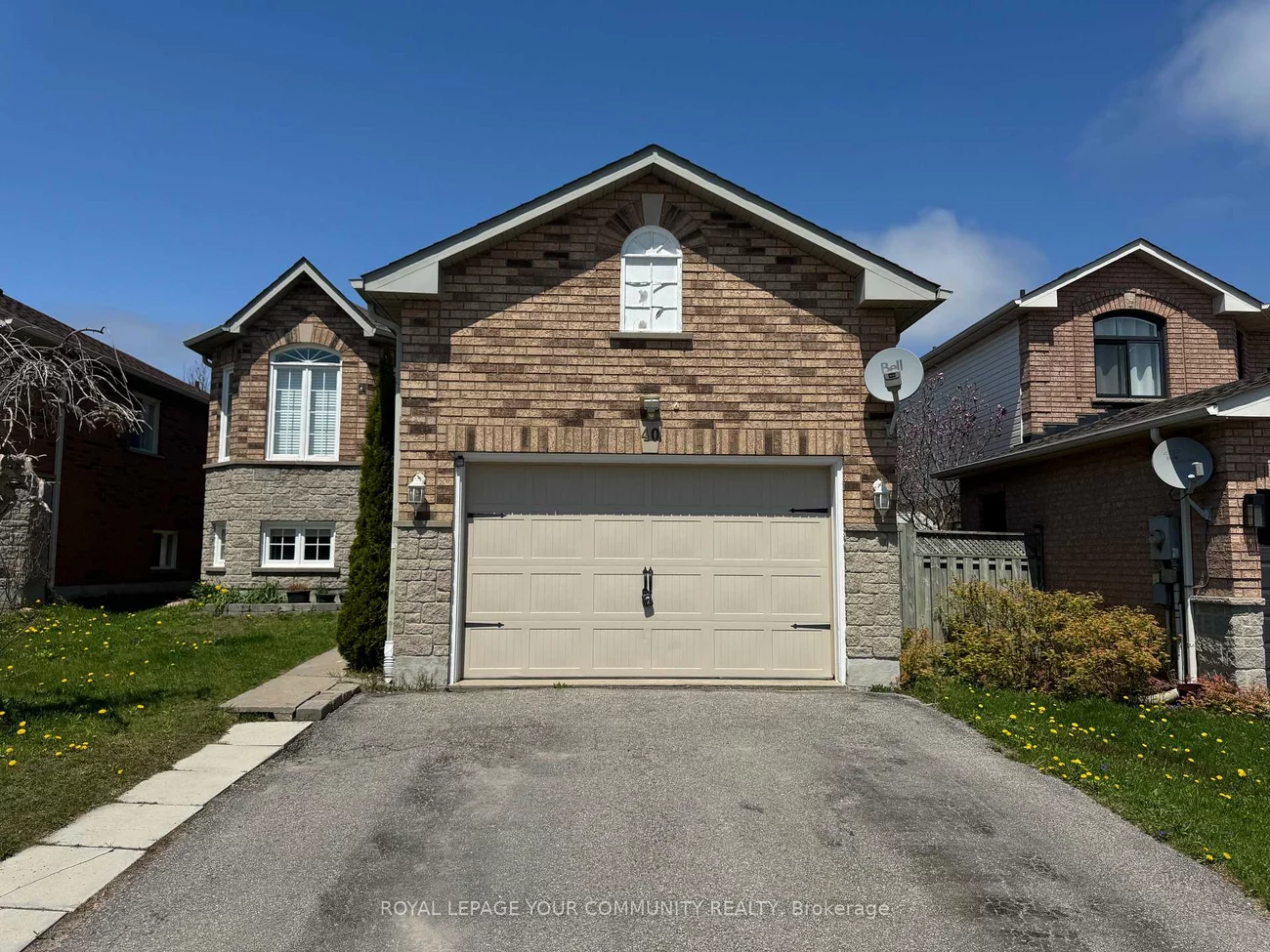 40, Leslie, Holly, Barrie