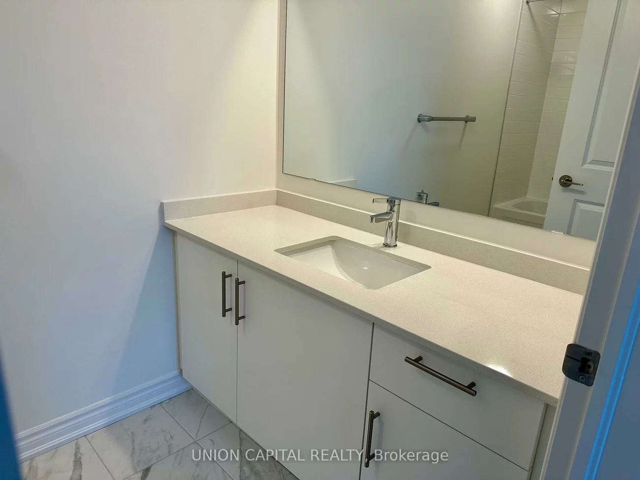 25, Greer, Painswick South, Barrie