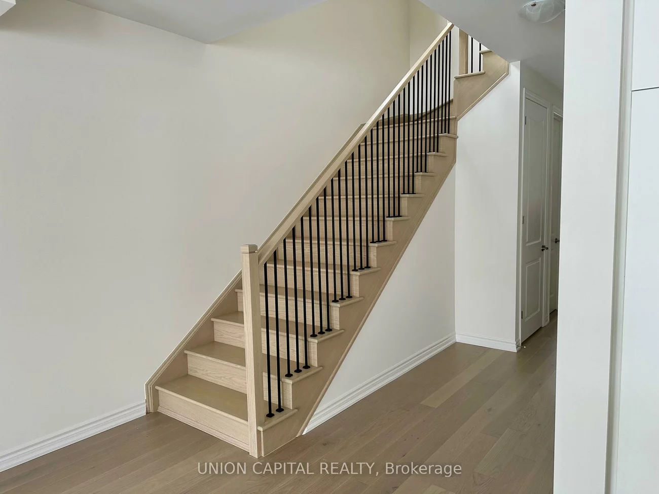 25, Greer, Painswick South, Barrie