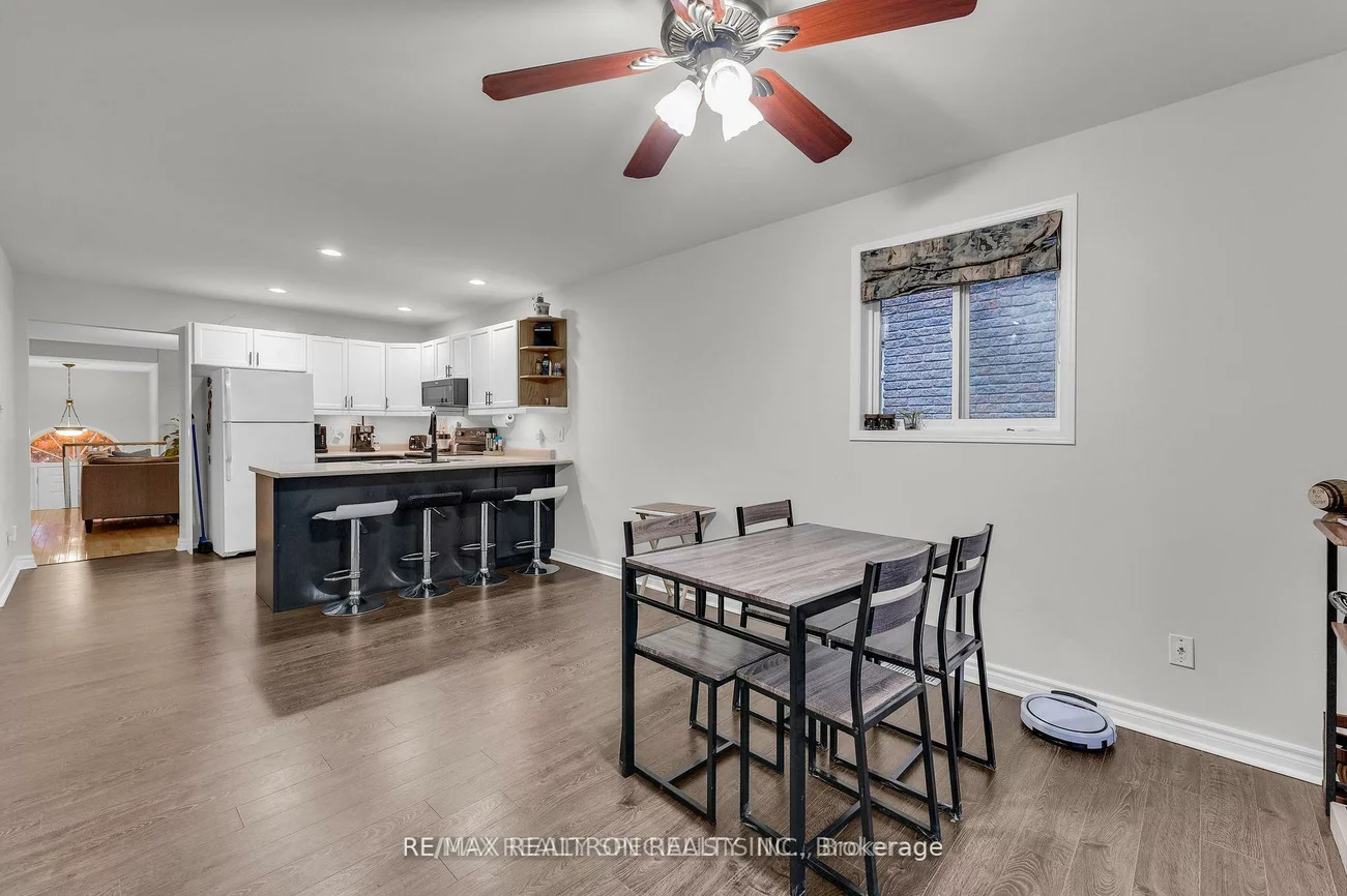 7, Margaret, East Bayfield, Barrie