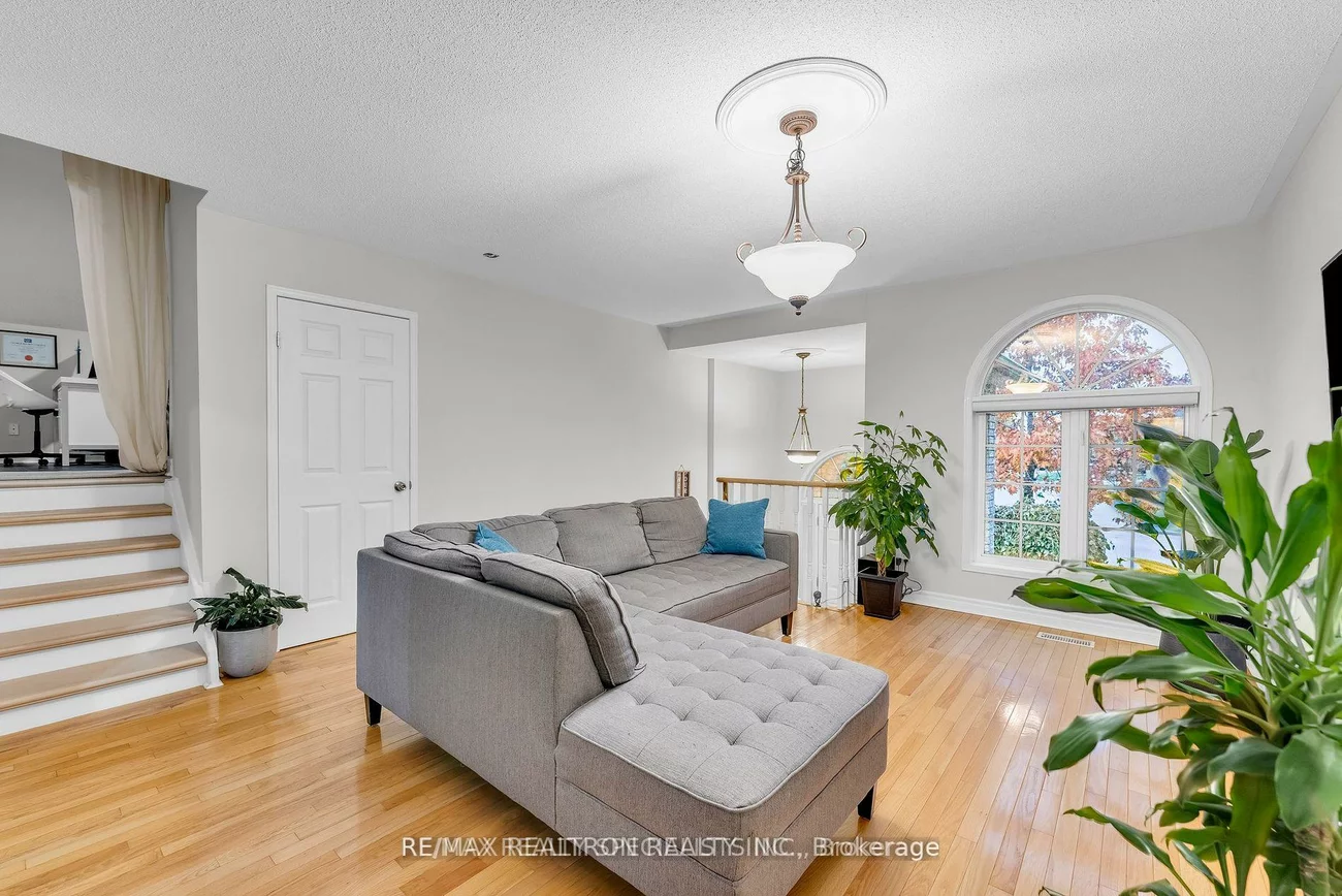 7, Margaret, East Bayfield, Barrie