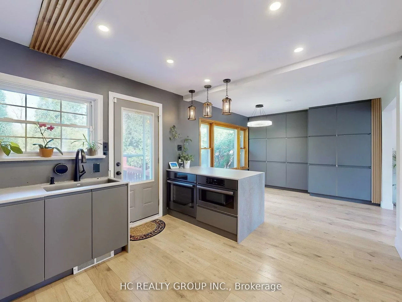 10, North, Wellington, Barrie