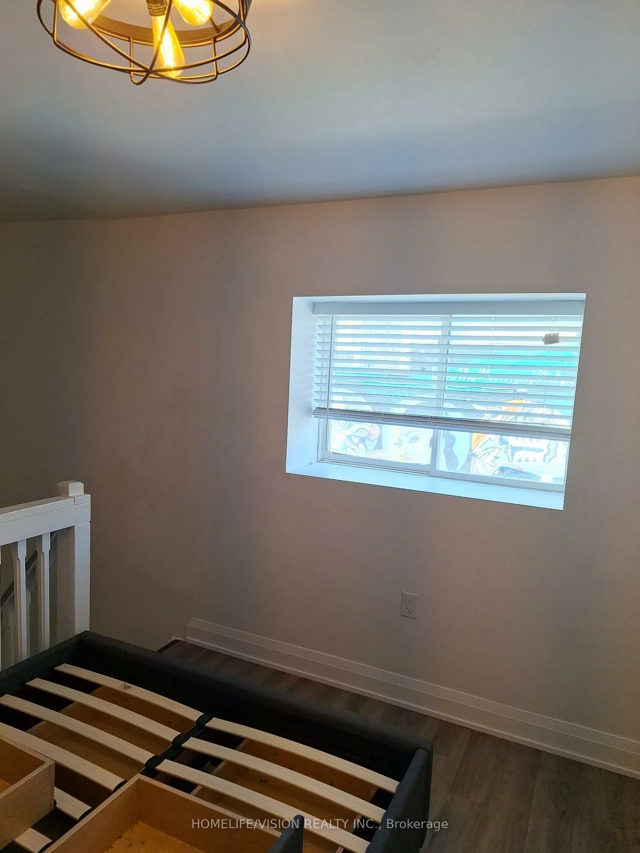 16, Dunlop, City Centre, Barrie