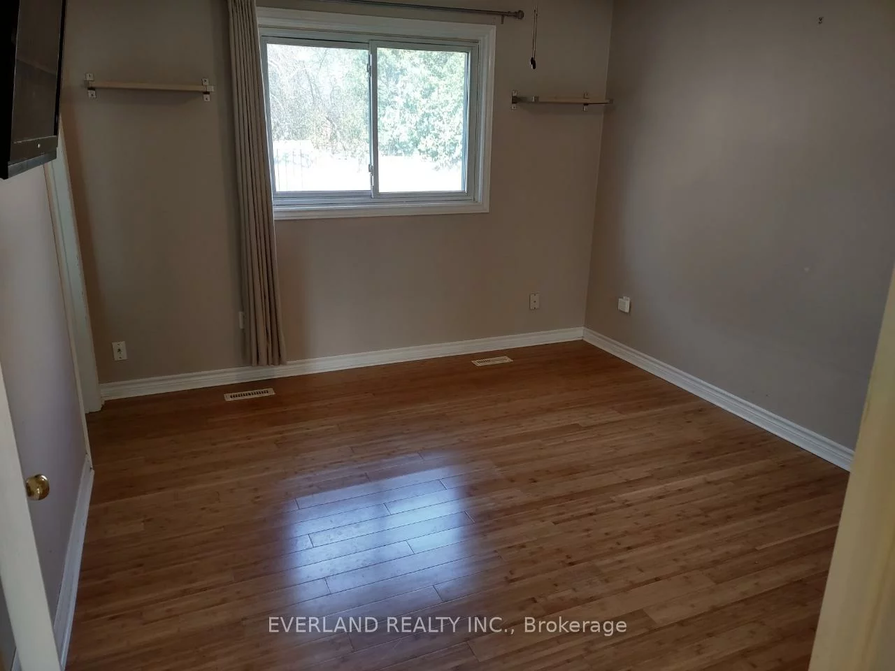 12, Eileen, Allandale Heights, Barrie