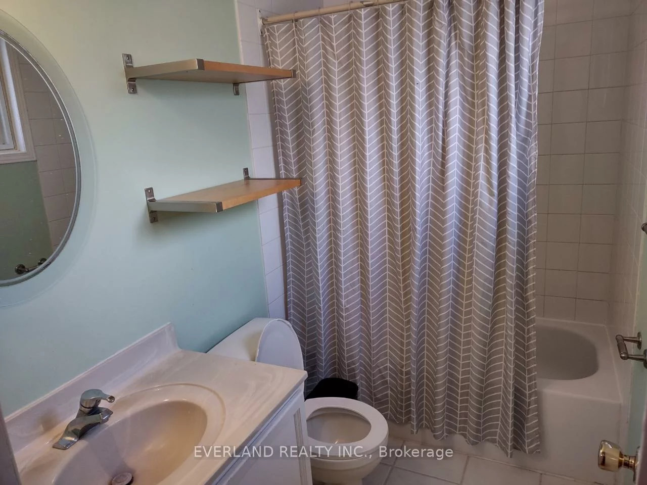 12, Eileen, Allandale Heights, Barrie