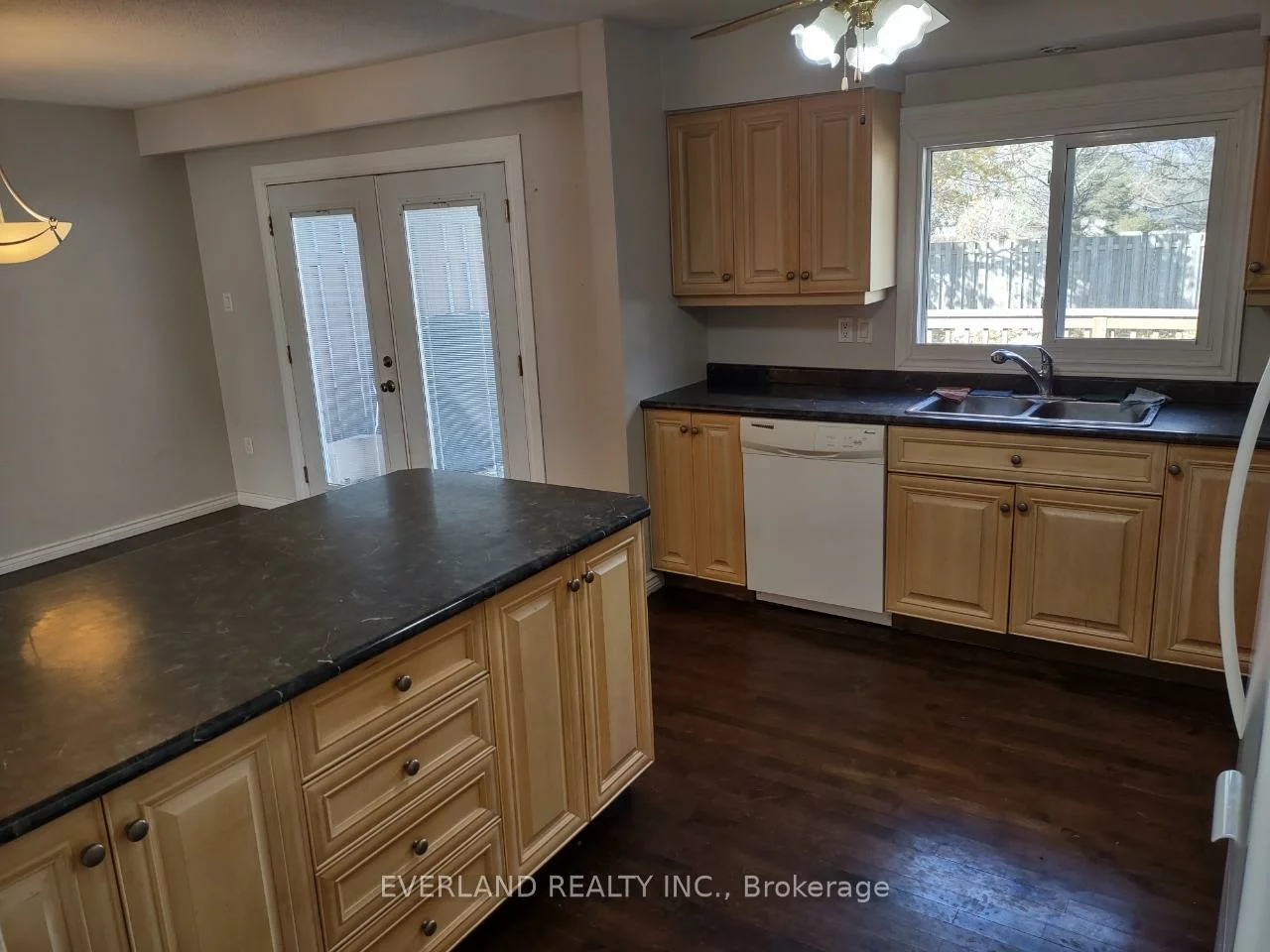 12, Eileen, Allandale Heights, Barrie