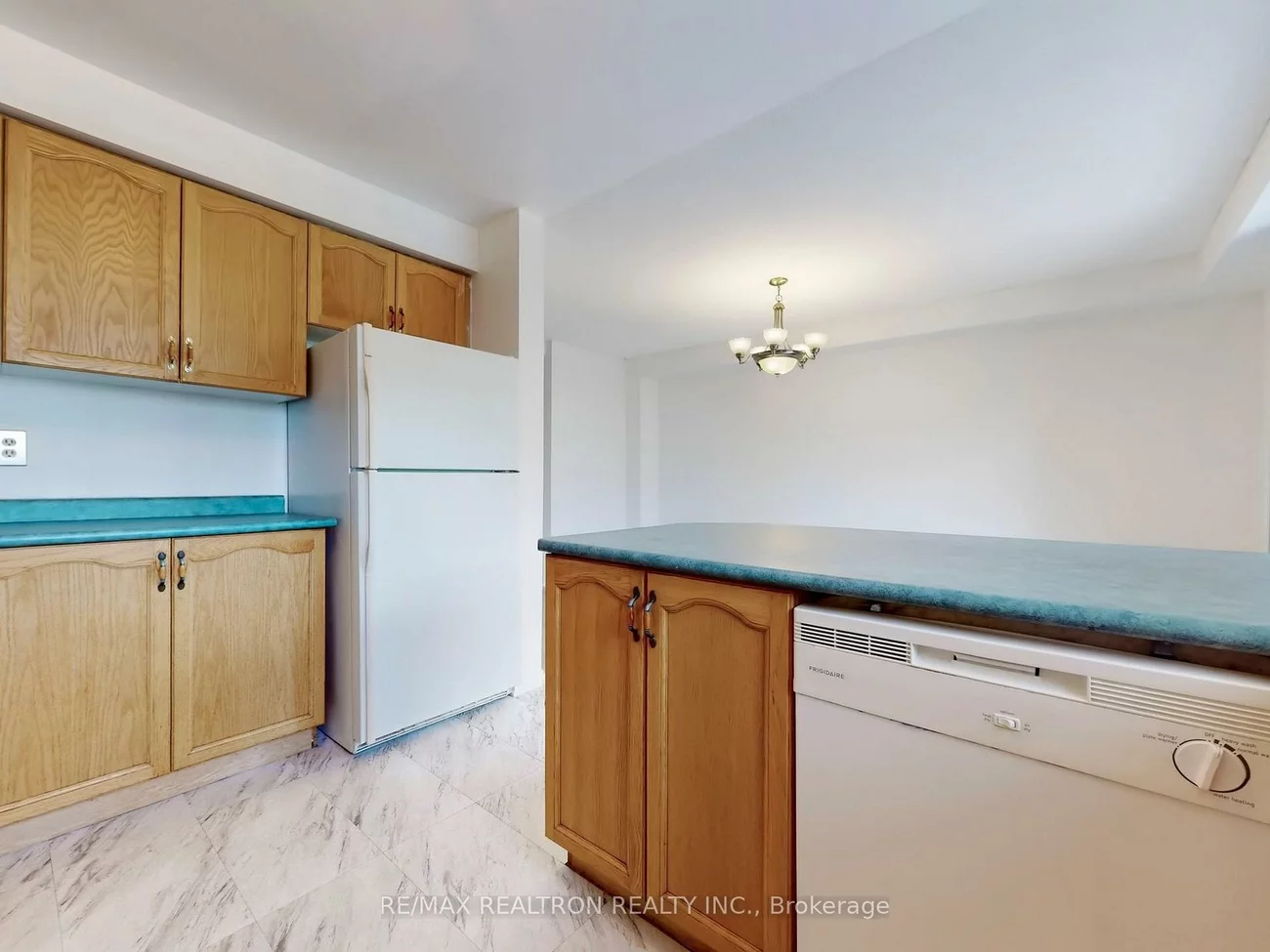35, Basswood, Holly, Barrie