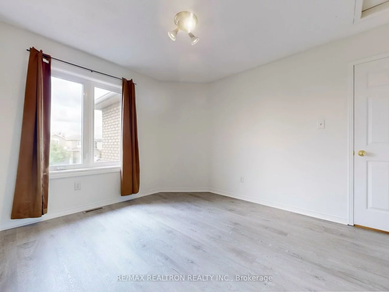 35, Basswood, Holly, Barrie