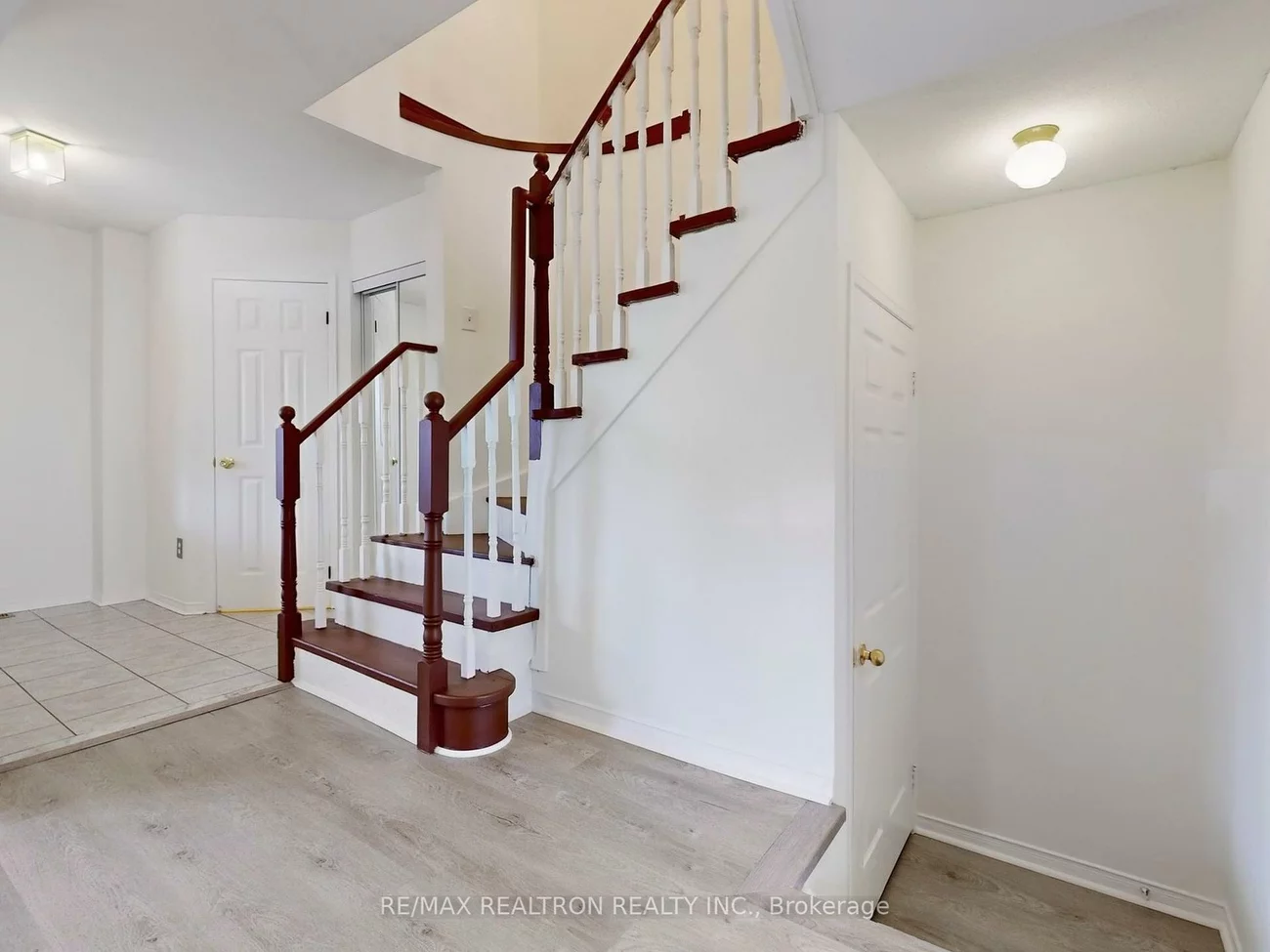 35, Basswood, Holly, Barrie