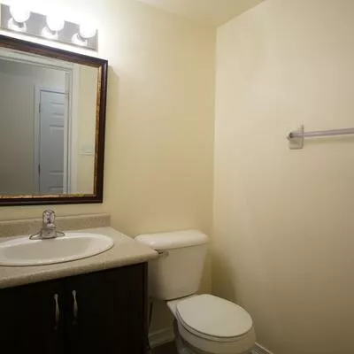 75, Prince William, Innis-Shore, Barrie