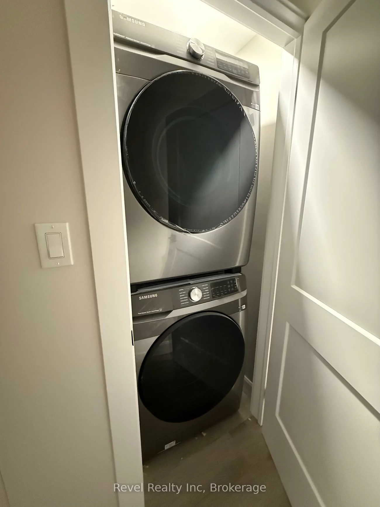 29, Hewitt, Georgian Drive, Barrie