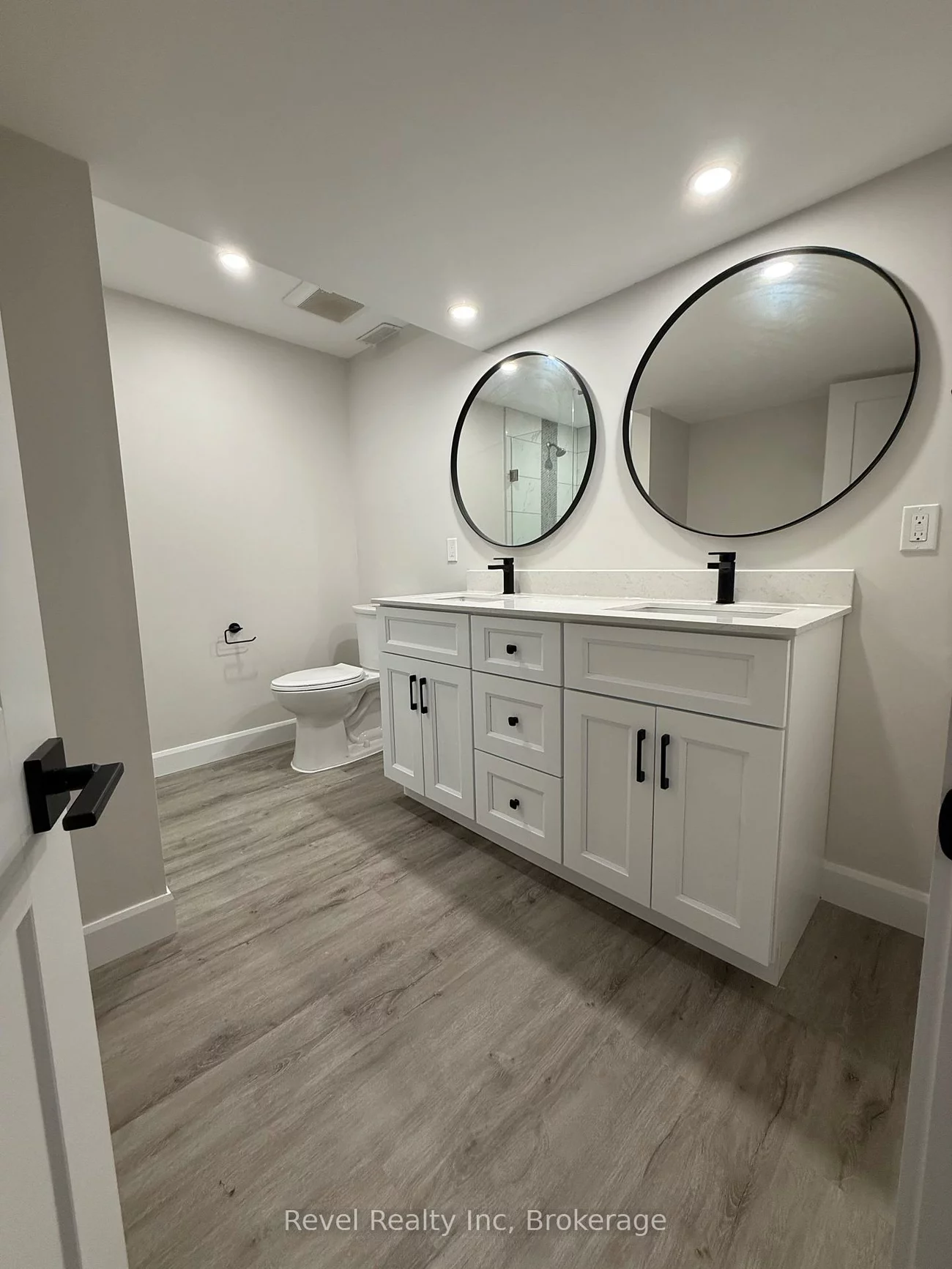29, Hewitt, Georgian Drive, Barrie