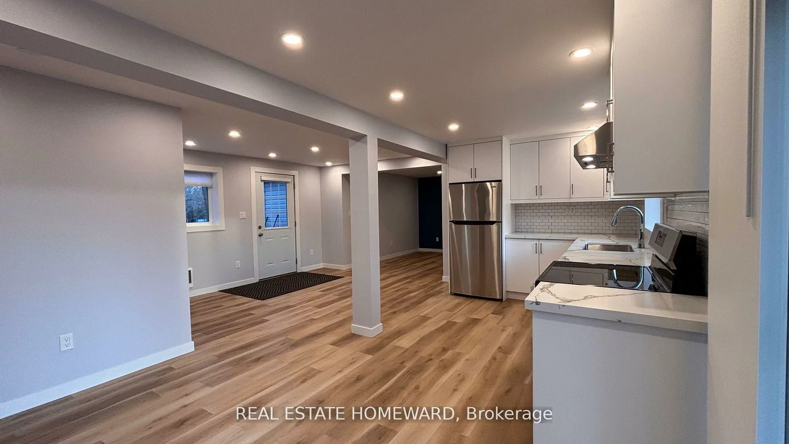 950, Yonge, Rural Barrie Southeast, Barrie