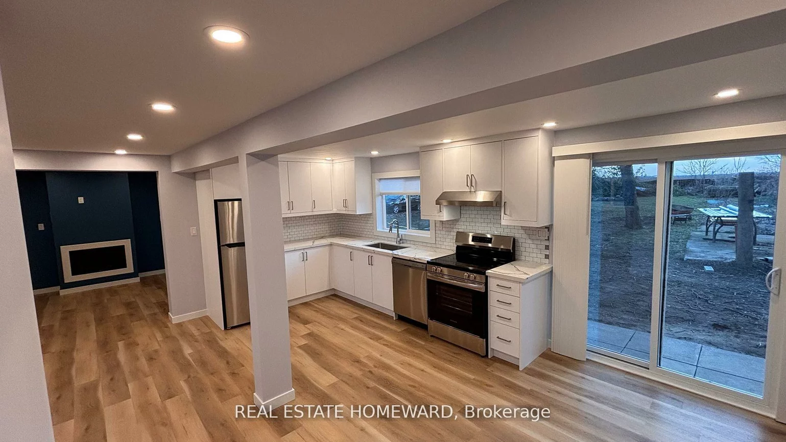 950, Yonge, Rural Barrie Southeast, Barrie