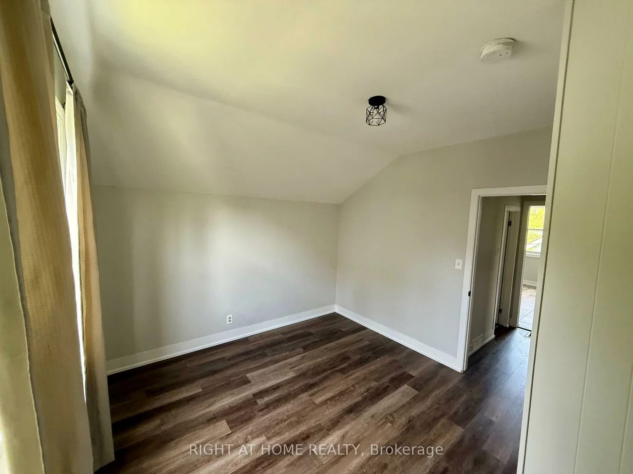 16, Dufferin, Sanford, Barrie