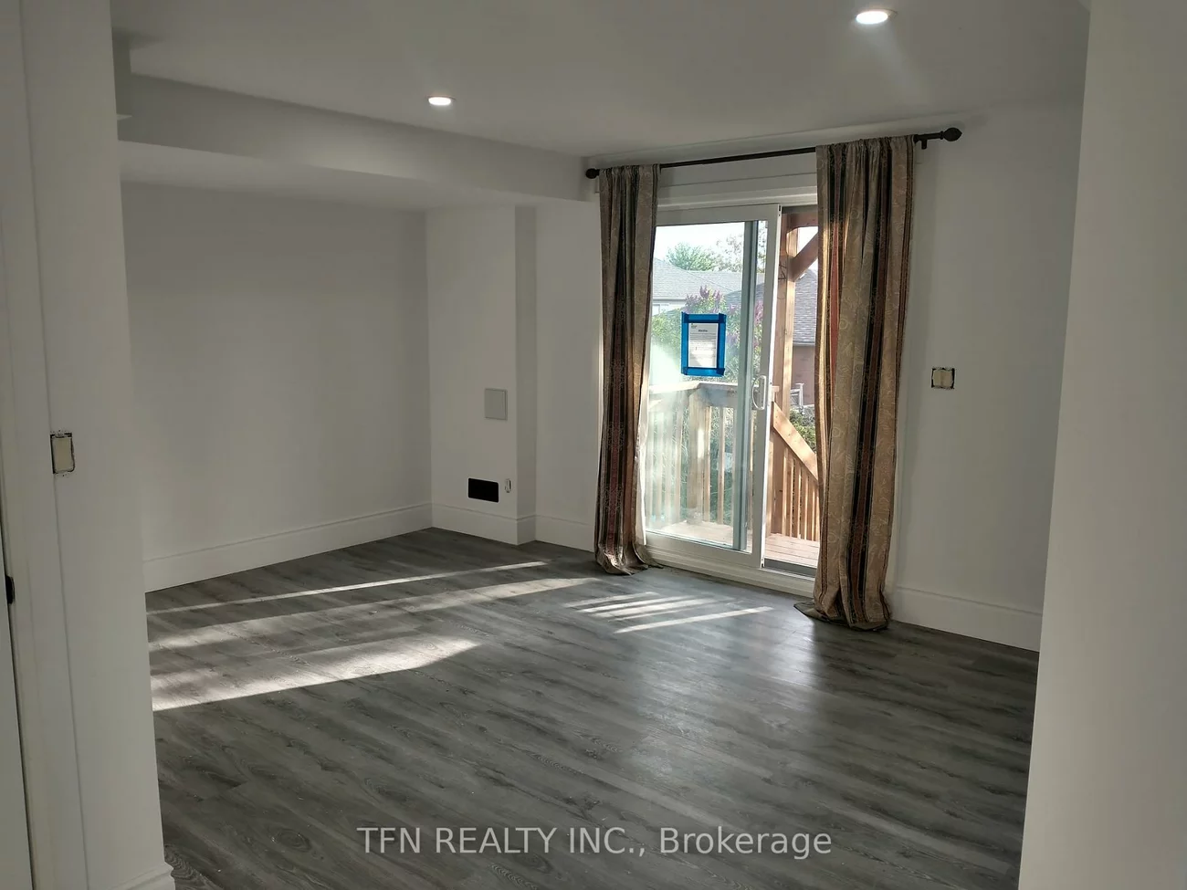31, West Oak, Painswick South, Barrie