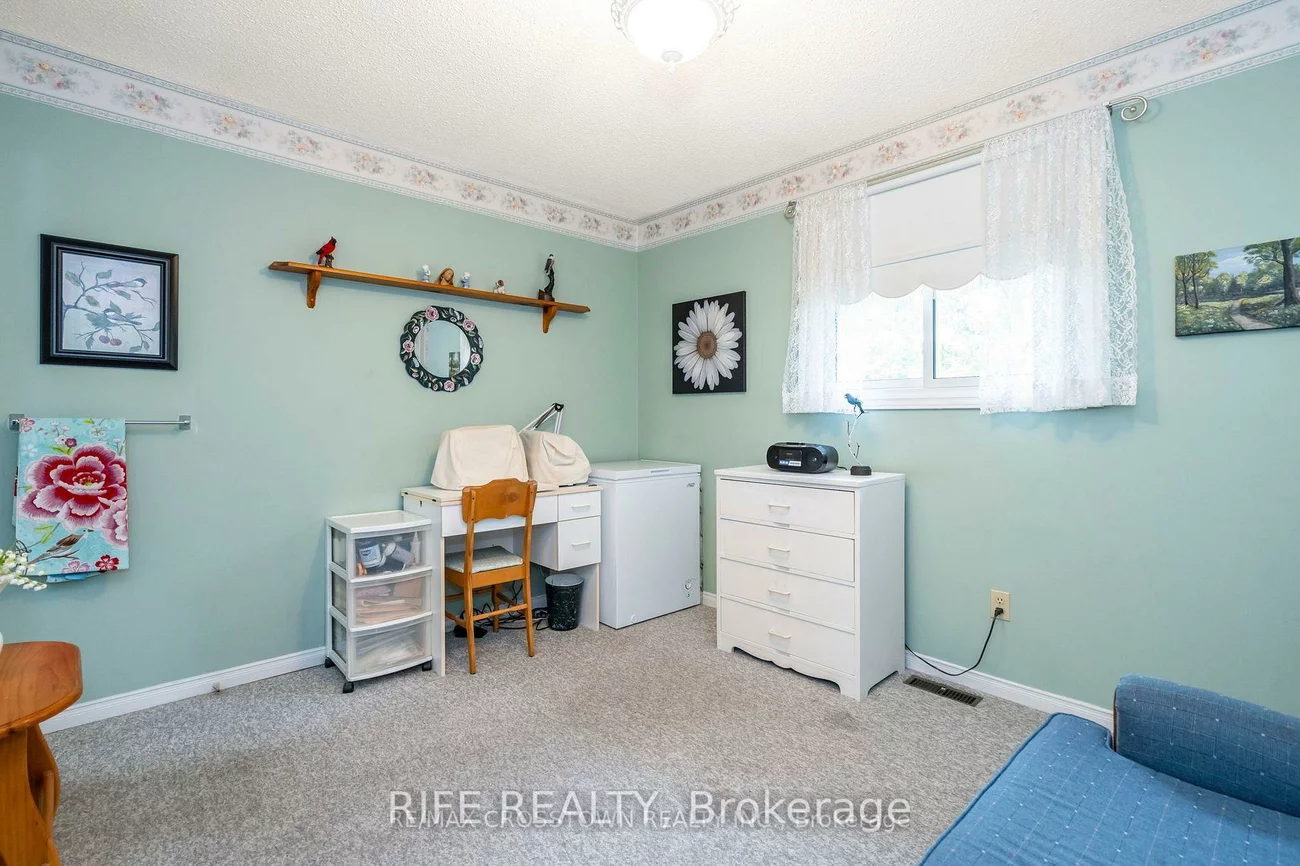 27, Janice, Sunnidale, Barrie