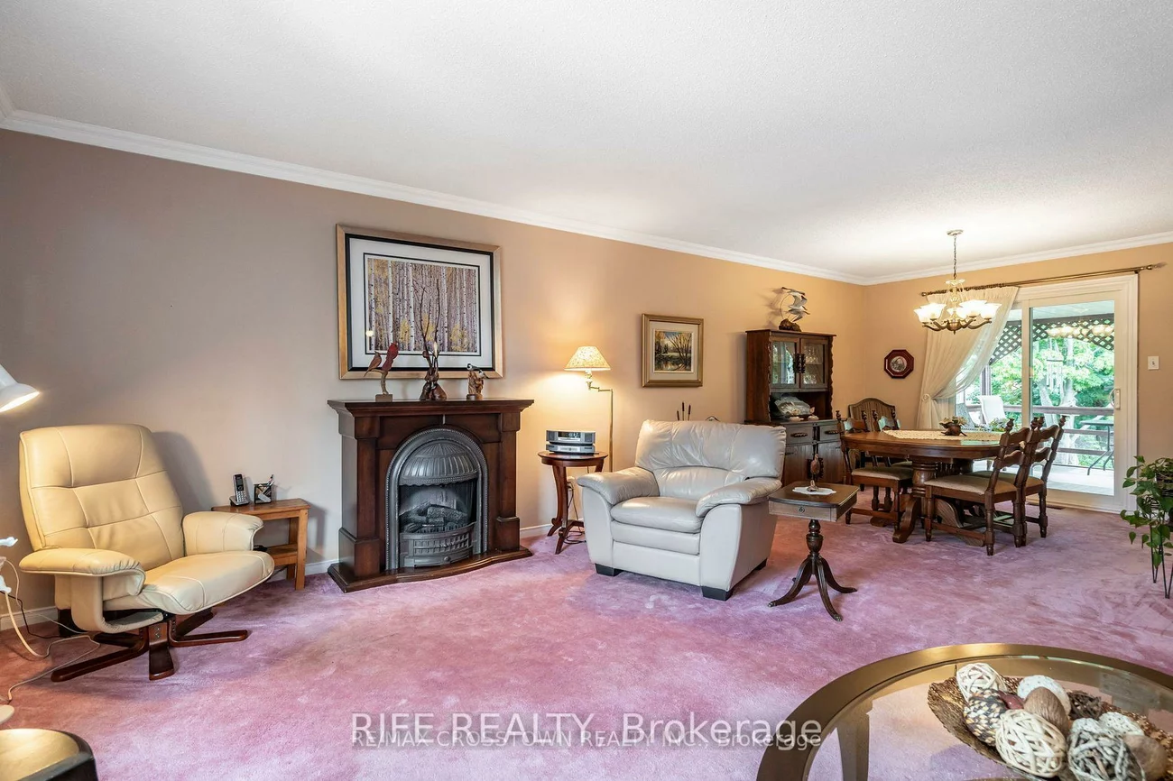 27, Janice, Sunnidale, Barrie