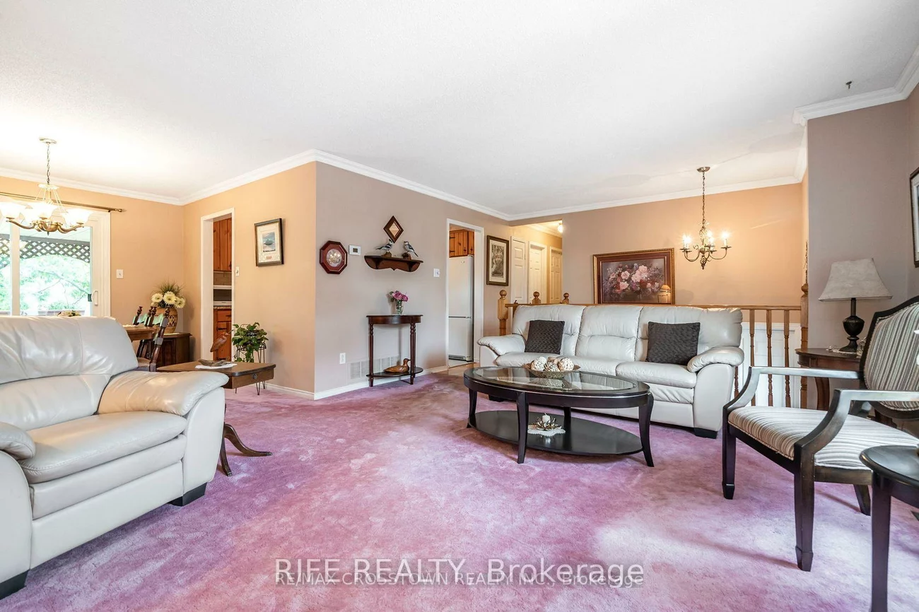 27, Janice, Sunnidale, Barrie