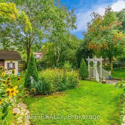 27, Janice, Sunnidale, Barrie